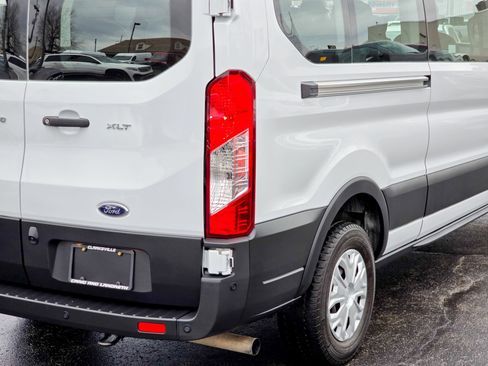 Used 2023 Ford Transit 350 XLT image 19