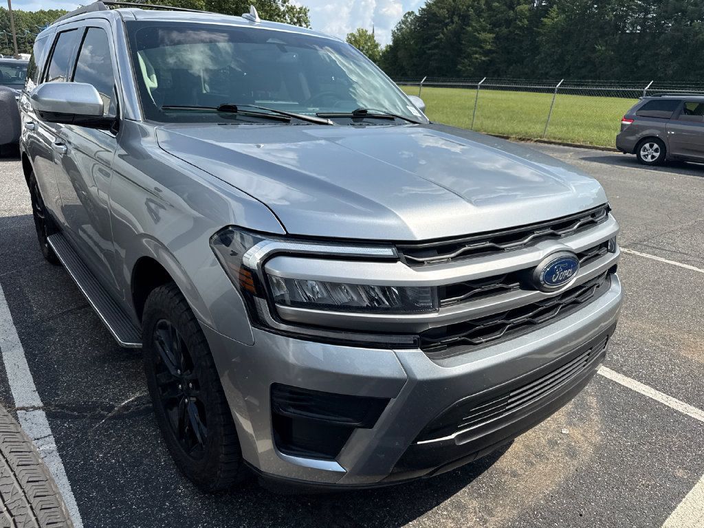 Used 2022 Ford Expedition XLT RWD image 16