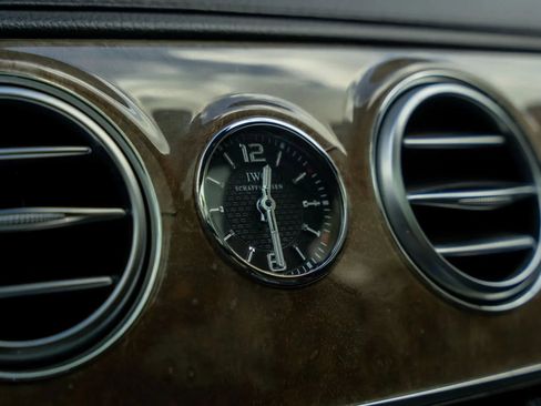 Used 2014 Mercedes-Benz S 63 AMG 4MATIC Sedan image 24
