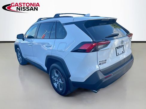 Used 2025 Toyota RAV4 XLE FWD image 6
