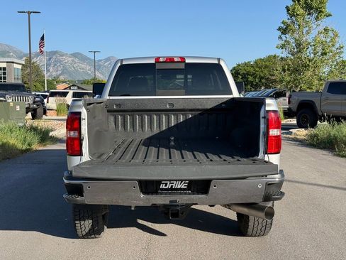 Used 2015 GMC Sierra 2500 SLT w/ Duramax Plus Package AWD/4WD image 12