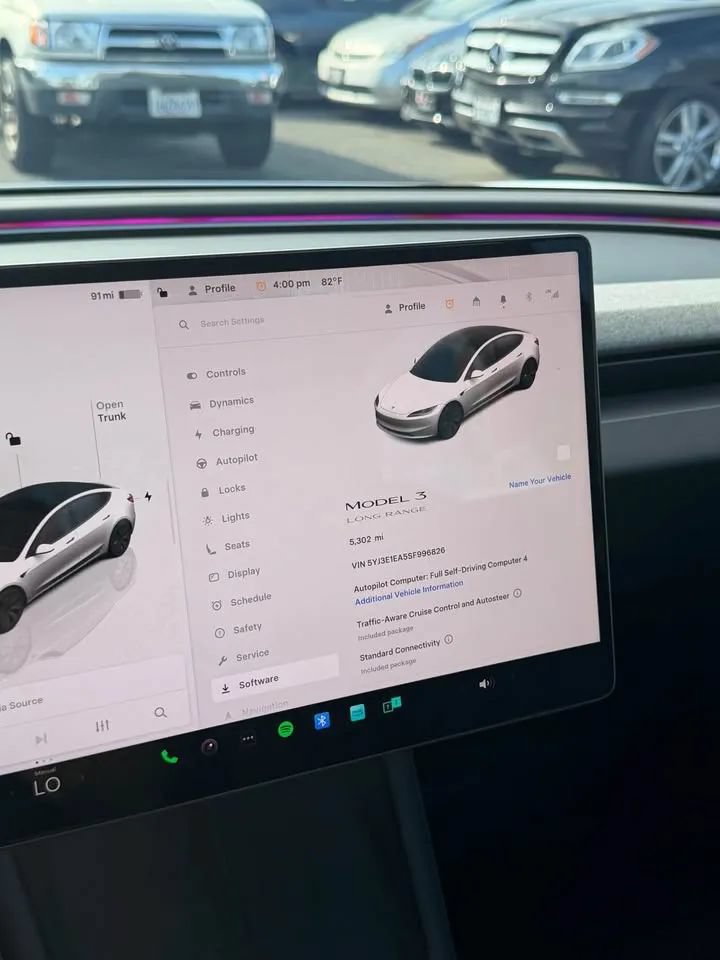 Used 2025 Tesla Model 3 Long Range RWD image 9