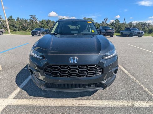Used 2023 Honda HR-V LX image 2