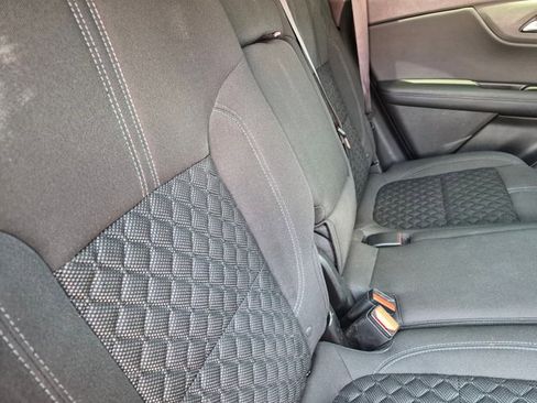 Used 2019 Chevrolet Blazer LT FWD image 17