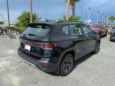 New 2025 Volkswagen Taos S image 5