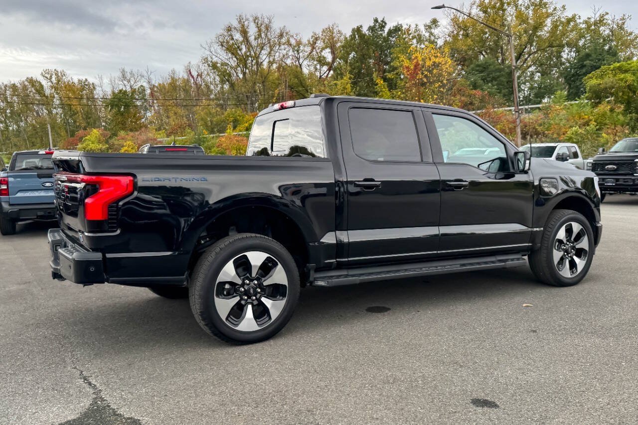 Used 2023 Ford F150 Lightning Platinum AWD/4WD image 3