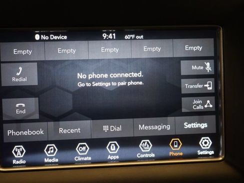 Used 2020 Jeep Grand Cherokee Laredo w/ Security & Convenience Group AWD/4WD image 23