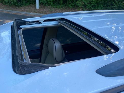 Used 2013 Jeep Grand Cherokee Overland image 37