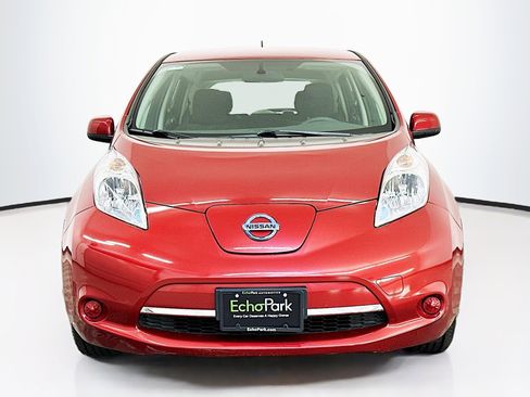 Used 2015 Nissan Leaf S w/ Charge Package FWD image 2