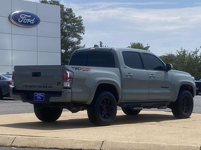 Used 2022 Toyota Tacoma TRD Sport w/ Technology Package AWD/4WD image 3