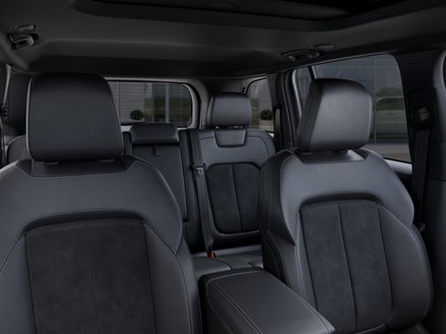 New 2026 Jeep Grand Cherokee Altitude AWD/4WD image 26