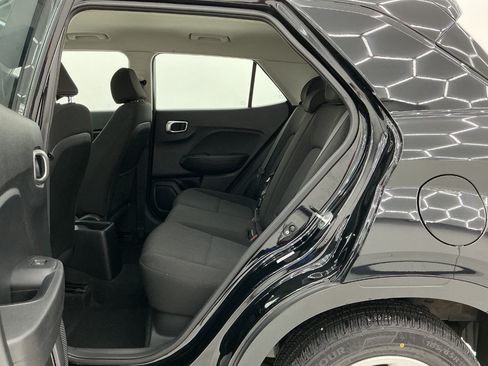 Used 2021 Hyundai Venue SE FWD image 20