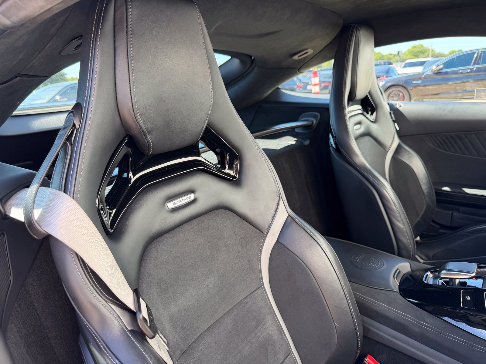 Used 2020 Mercedes-Benz AMG GT R image 34