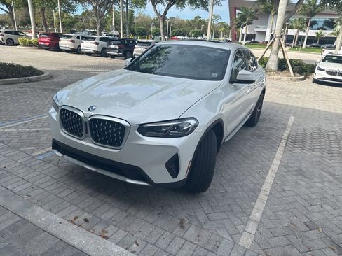 Used 2023 BMW X4 xDrive30i w/ Premium Package image 2