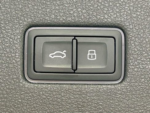 Used 2021 Audi RS Q8 image 15