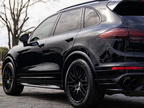 Used 2016 Porsche Cayenne GTS AWD/4WD image 8