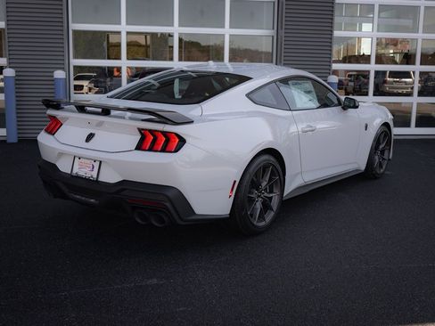 Used 2025 Ford Mustang Dark Horse RWD image 33