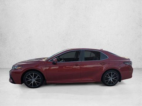 Certified 2023 Toyota Camry SE w/ Convenience Package image 8