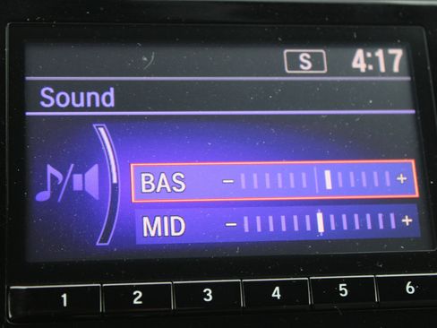 Used 2017 Honda CR-V LX image 29