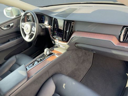 Certified 2023 Volvo XC60 B5 Plus w/ Climate Package image 31