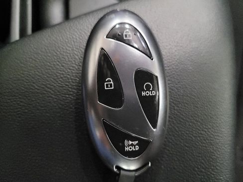 Used 2024 Hyundai Elantra SEL FWD image 32