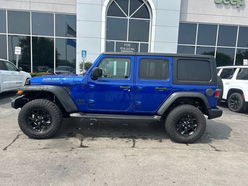 Used 2020 Jeep Wrangler Unlimited Sport AWD/4WD image 2