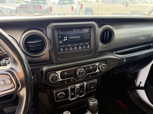 Used 2021 Jeep Wrangler Unlimited Sport AWD/4WD image 14