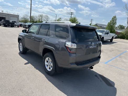 Used 2015 Toyota 4Runner SR5 image 16