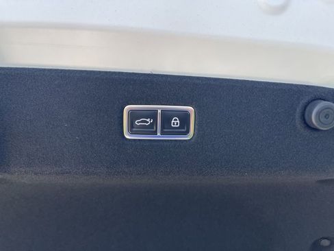 New 2025 Hyundai Ioniq 6 SE image 12