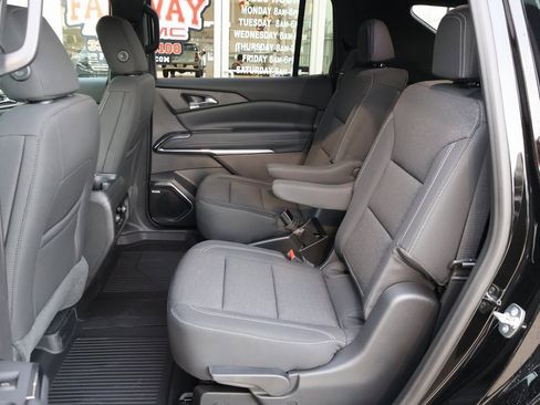 New 2026 Chevrolet Traverse LT w/ Enhanced Driving Package image 24