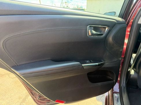 Used 2015 Toyota Avalon XLE Premium FWD image 11