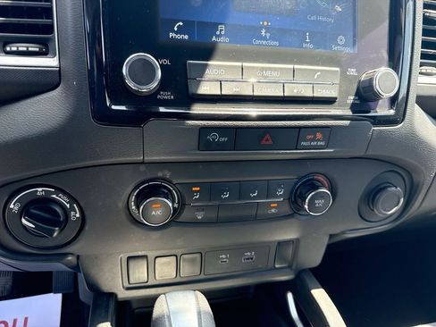 Used 2024 Nissan Frontier SV AWD/4WD image 55