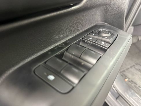 Used 2026 Toyota Tacoma SR5 AWD/4WD image 16