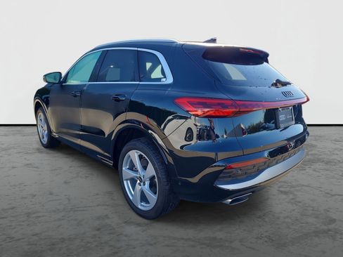 Used 2025 Audi Q5 Premium Plus w/ Premium Plus image 3