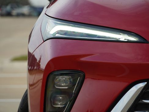 Used 2025 Buick Envision Preferred image 2