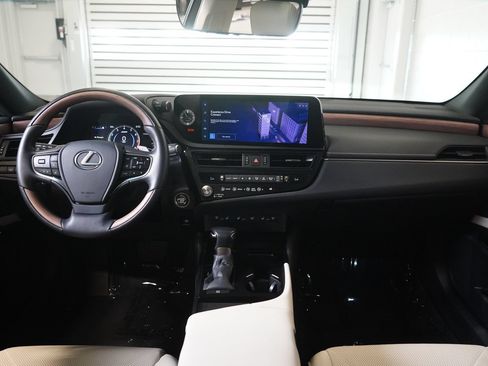 Used 2023 Lexus ES 350 Ultra Luxury w/ Accessory Package (Z2) FWD image 14