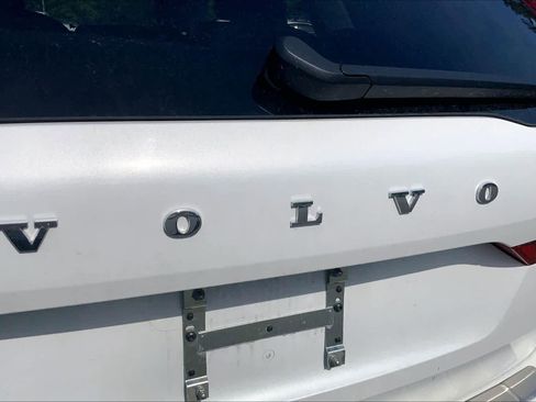 Used 2025 Volvo XC60 B5 Plus w/ Protection Package Premier AWD/4WD image 31