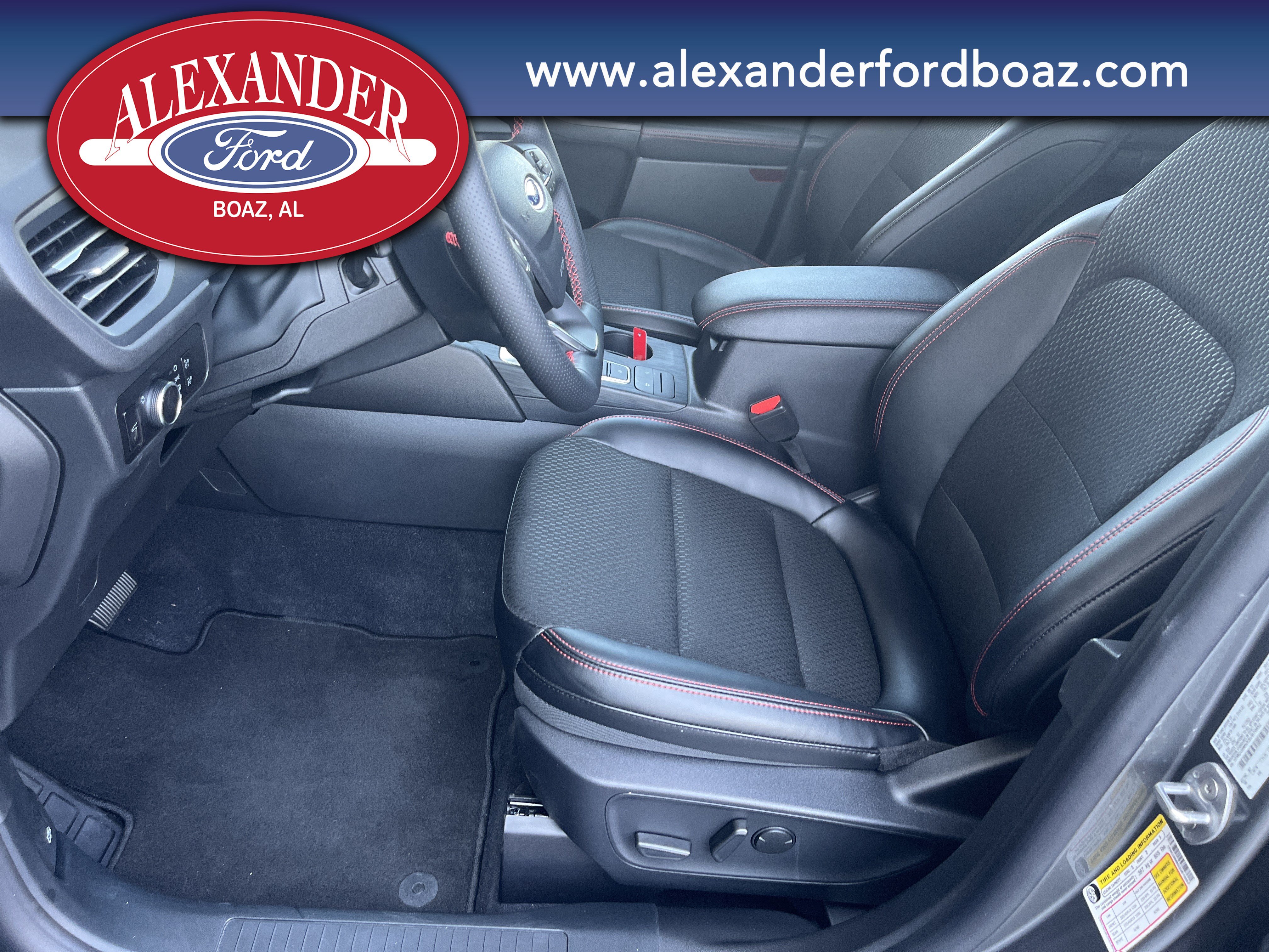 Used 2025 Ford Escape ST-Line AWD/4WD image 9