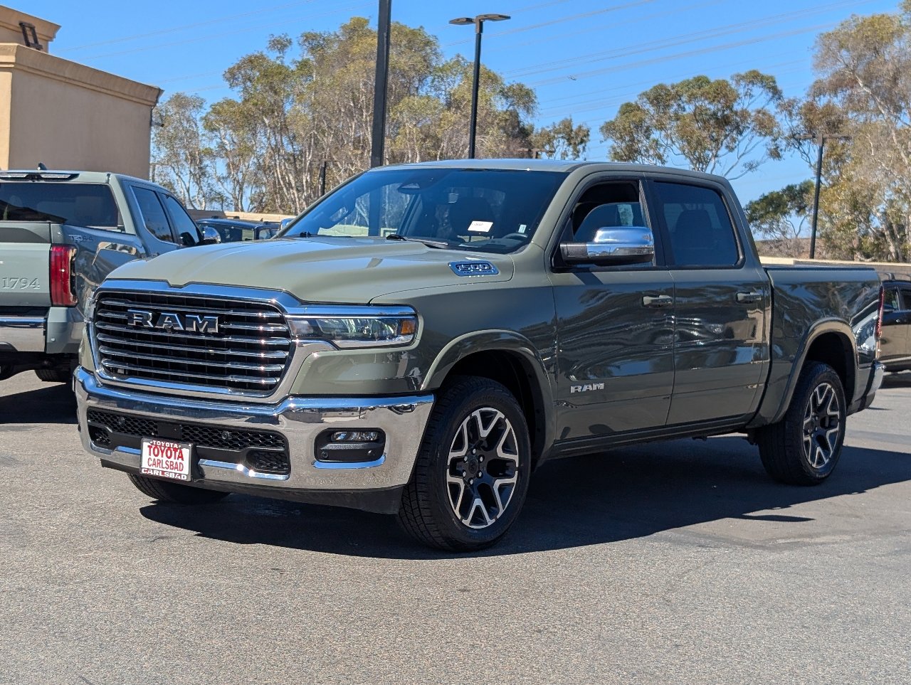 Used 2026 RAM 1500 Laramie AWD/4WD image 11