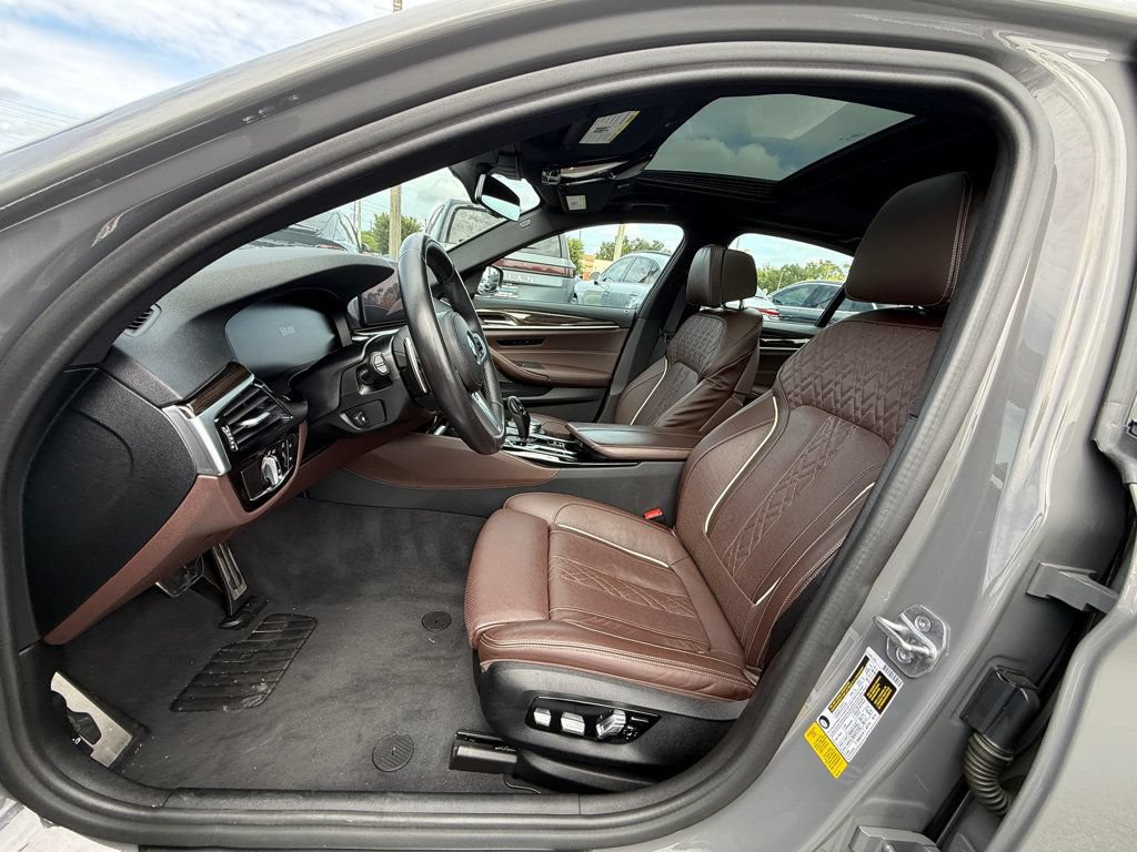 Used 2022 BMW 540i w/ M Sport Package RWD image 9
