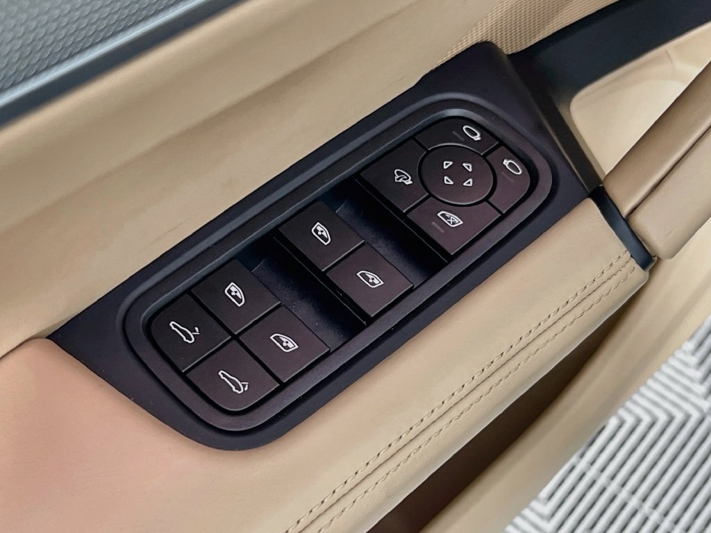 Certified 2026 Porsche Cayenne S AWD/4WD image 20