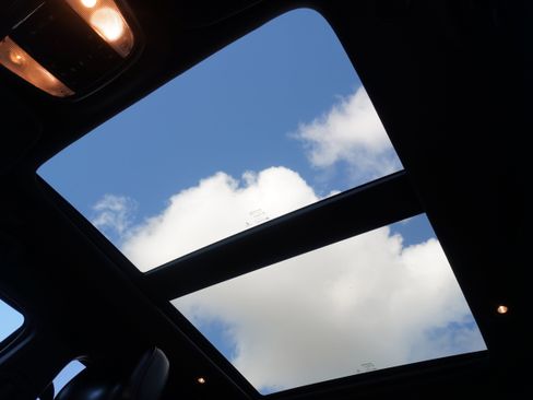 Used 2018 Jeep Grand Cherokee Overland image 20