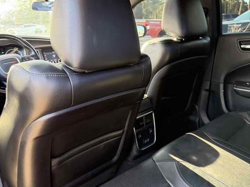Used 2020 Dodge Charger SXT w/ Leather Interior Group image 15