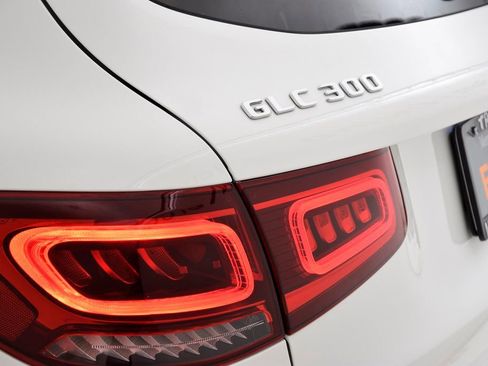 Used 2022 Mercedes-Benz GLC 300 image 13