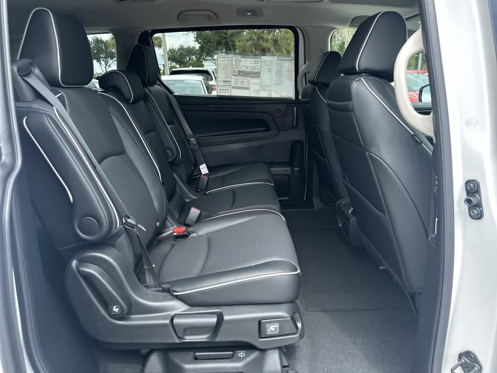 New 2027 Honda Odyssey Elite image 15