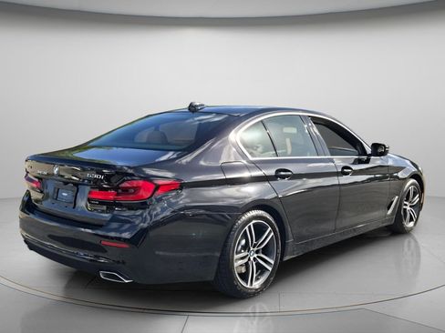 Used 2023 BMW 530i xDrive w/ Premium Package image 8