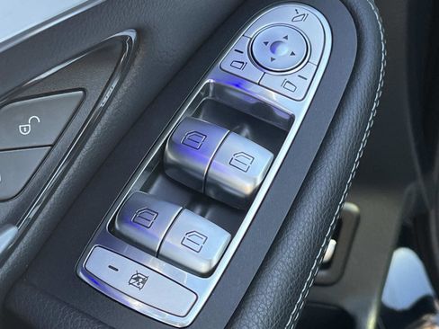 Certified 2022 Mercedes-Benz GLC 300 4MATIC image 18