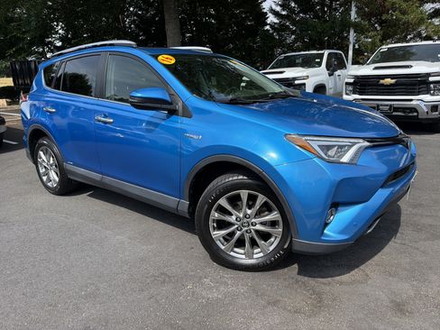 Used 2016 Toyota RAV4 Limited w/ Advanced Technology Package AWD/4WD image 2