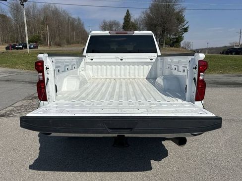 Used 2025 Chevrolet Silverado 2500 LT w/ Convenience Package image 22