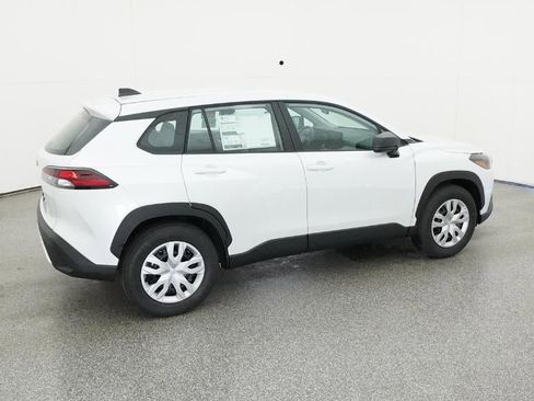 New 2026 Toyota Corolla Cross L image 10